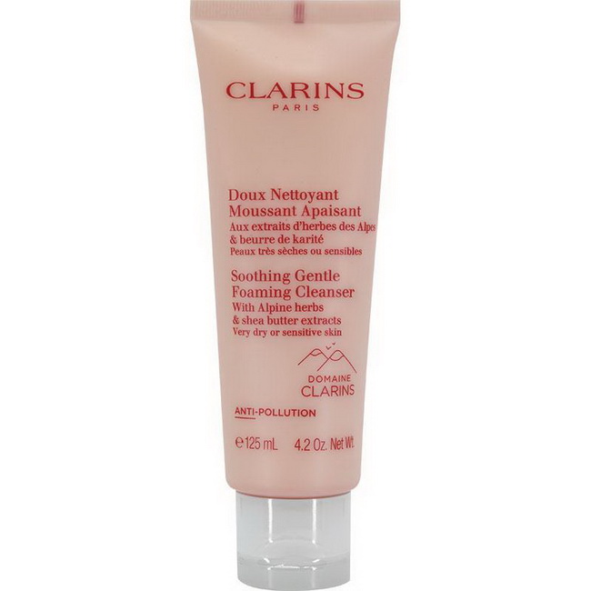 CLARINS Soothing Gentle Foaming Cleanser 125 ml. คลีนเซอร์สูตรโฟมสำหรับผิวหน้าที่ช่วยปลอบประโลมและปรับสมดุลให้แก่ผิวที่แห้งมากและบอบบางแพ้ง่ายมีกลิ่นหอมสดชื่น เนื้อสัมผัสโฟมนุ่มละมุน และสารสกัดจากพืชที่ช่วยปลอบประโลมผิว และปกป้องผิวให้อิ่มเอิบ ผิวของคุณจะ