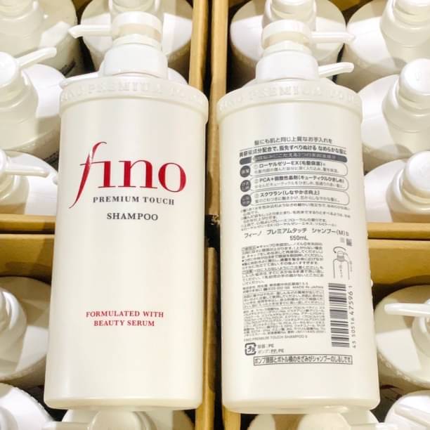 Shiseido Fino Premium Touch Shampoo 550 ml. แชมพูสระผม ช่วยให้ผมนุ่มสลวย ลื่น ไม่พันกัน กลิ่นหอมติดผม บำรุงผมมันและผมธรรมดาพร้อมการบำรุงจากน้ำนมผึ้งกลิ่นหอมดอกไม้ แชมพูสูตรอ่อนโยนดูแลทั้งเส้นผมและหนังศีรษะ คืนความเงางามและความยืดหยุ่น