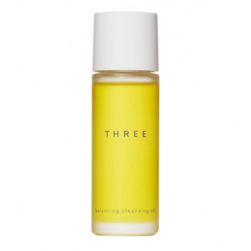 THREE Balancing Cleansing Oil R ขนาดทดลอง 30 ml. คลีนซิ่งออยล์ รุ่นนี้ปรับสูตรให้มีความเป็นออร์เเกนิคแบบ 100% ช่วยขจัดคราบเมคอัพออกจากผิวได้อย่างหมดจด โดยไม่ทำร้ายผิว ช่วยให้ผิวนุ่มลื่น เรียบเนียน ปรับผิวให้สว่างใส