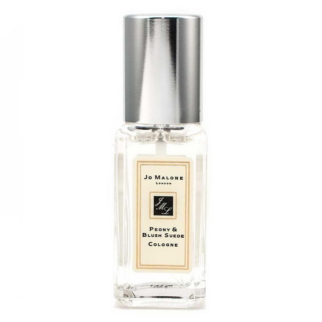 Jo Malone London Peony & Blush Suede Cologne ขนาดทดลอง 9 ml. โคโลญจน์ กลิ่นหอมละมุนสดชื่นไปด้วยกลิ่นดอกพีโอนี่ กลิ่นหอมตะกูลฟลอรอล หัวใจสำคัญแห่งเสน่ห์ พิโอนี่ ดอกไม้ที่เปี่ยมไปด้วยค่านิยมที่งดงาม บอบบางน่าทนุถนอม การหยอกเย้าที่แสนขี้เล่นกับกลิ่นหอมแร