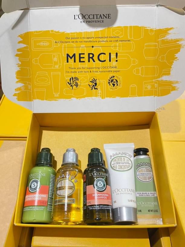 เซ็ตของขวัญ L'Occitane Merci Box Gift Set 5 ชิ้นสุดคุ้ม ล็อกซิทาน ขนาดพกพา Travel Set ชุดของขวัญประจำปี 2023 ที่แทนคำขอบคุณจาก L'occitane ตลอดปีที่ผ่านมาด้วย ชุดผลิตภัณฑ์ Best Seller ที่ขายดียอดนิยม ขนาดทดลอง