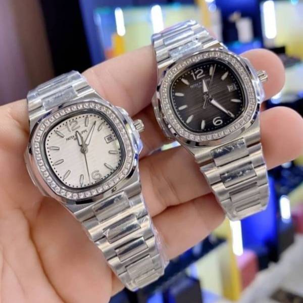 นาฬิกา แฟชั่น แบรนด์ Patek Philippe Nuatilus Lady Sizeสายเลส