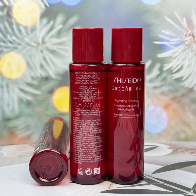 SHISEIDO Eudermine Activating Essence 70ml. น้ำตบหน้าใส รุ่นปรับสูตรใหม่เข้มข้นกว่าเดิม ช่วยฟื้นบำรุงผิวอย่างล้ำลึก และผลัดเซลล์ผิวอย่างอ่อนโยน เพื่อผลลัพธ์ผิวนุ่ม ชุ่มชื้น แลดูเปล่งปลั่งใน 4 สัปดาห์