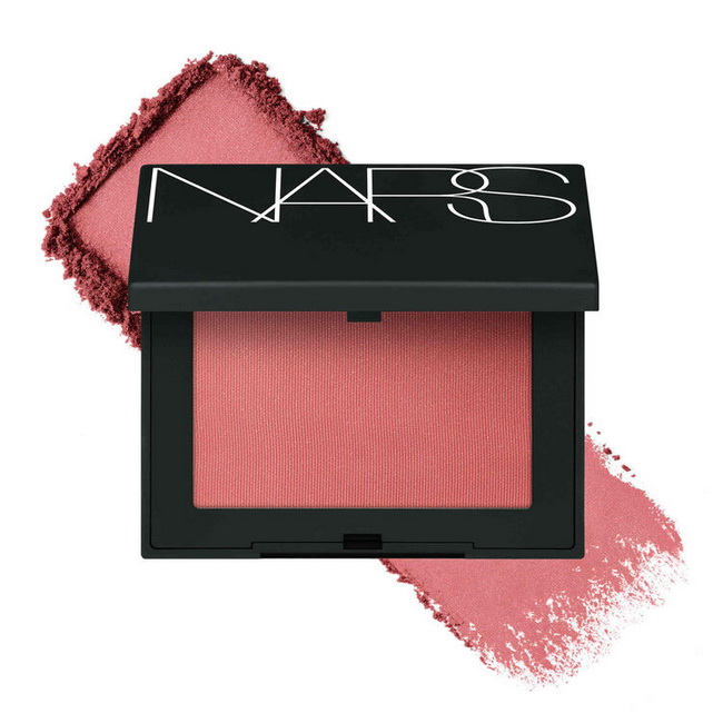NARS Blush Torrid 4.8 g. บลัชออนยอดนิยมของนาร์สโฉมใหม่พร้อมสูตรที่ดีกว่าเดิม ติดทนนานสูงสุด 16 ชั่วโมง พร้อมมอบความเบาสบาย ไม่หนักผิว เนื้อชิมเมอร์ สีส้มอมชมพูแบบสีสัมแอพริคอต
