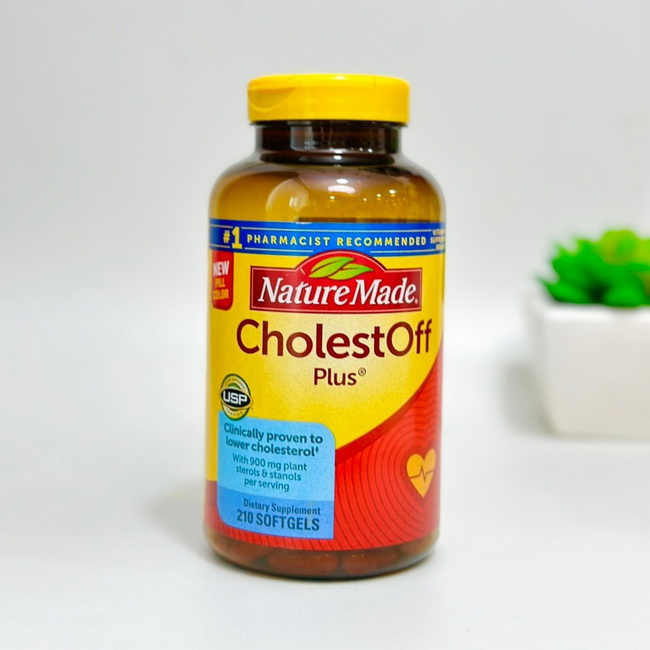Nature Made CholestOff plus 210 tablets วิตามินที่ได้รับการรับรองแล้วว่า สามารถลดปริมาณคอเลสเตอรอลและไขมัน LDL ลงอย่างปลอดภัยมีผลวิจัยจาก The National Cholesterol Education Program (NCEP) ว่า ทาน Plants Sterols และ Stanols วันละ 2000 milligrams ข่วยลดคลอเ