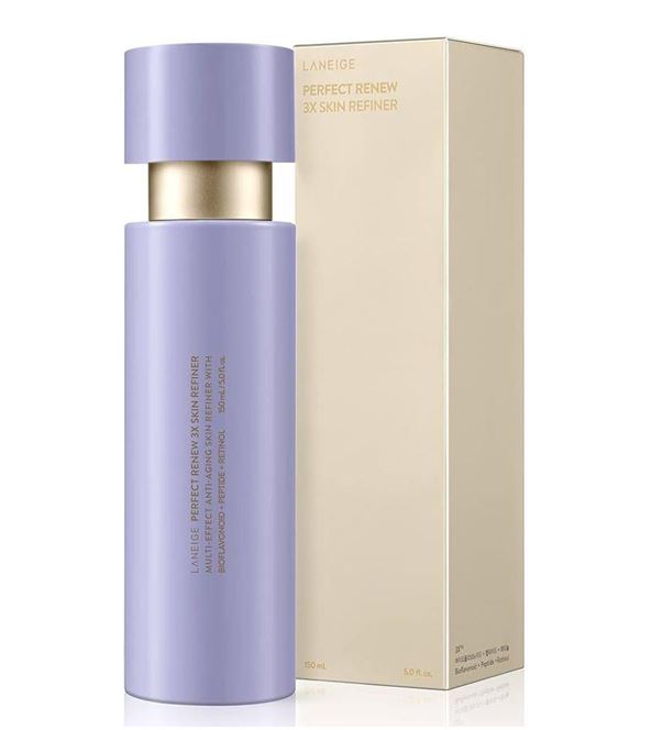 Laneige Perfect Renew 3X Refiner 150 ml. โทนเนอร์ต่อต้านริ้วรอย ใช้ในขั้นตอนแรกเพื่อการกระตุ้นและฟื้นฟูการทำงานของผิวหน้าที่ถูกทำร้ายจากสภาพแวดล้อมภายนอก เติมความชุ่มชื้นเพื่อเตรียมผิวให้พร้อมต่อการบำรุงผิวในขั้นตอนถัดไป