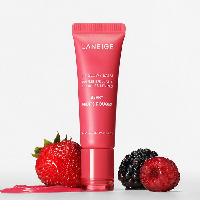 Laneige Lip Glowy Balm 10g. #Berry กลิ่นเบอร์รี่ ลิปบาล์มเนื้อบางเบาและอุดมไปด้วยความชุ่มชื้น พร้อมด้วยเชียและบัตเตอร์เมล็ดมูรูมูรู เพื่อริมฝีปากที่นุ่ม ชุ่มชื้น และน่าจูบเป็นพิเศษตลอดทั้งวัน
