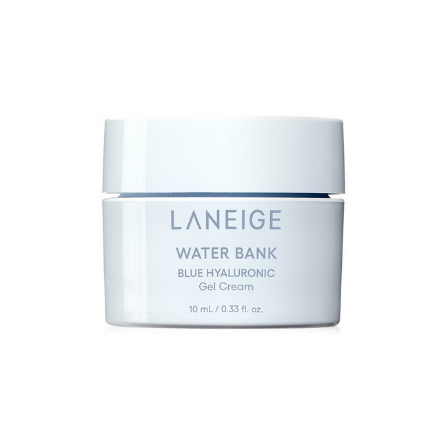 Laneige Water Bank Blue Hyaluronic Gel Cream ขนาดทดลอง 10 ml. ครีมเจลสำหรับผิวผสม-ผิวมัน จากลาเนจ เติมความชุ่มชื้นสดชื่นโดยไม่รู้สึกเหนียวเหนอะหนะ คงความชุ่มชื้นยาวนาน 48 ชั่วโมง ช่วยบำรุงผิวลดอาการแดง ระคายเคือง สูตรปราศจากความมันเงา ที่แทรกซึมเข้าสู่ผิว