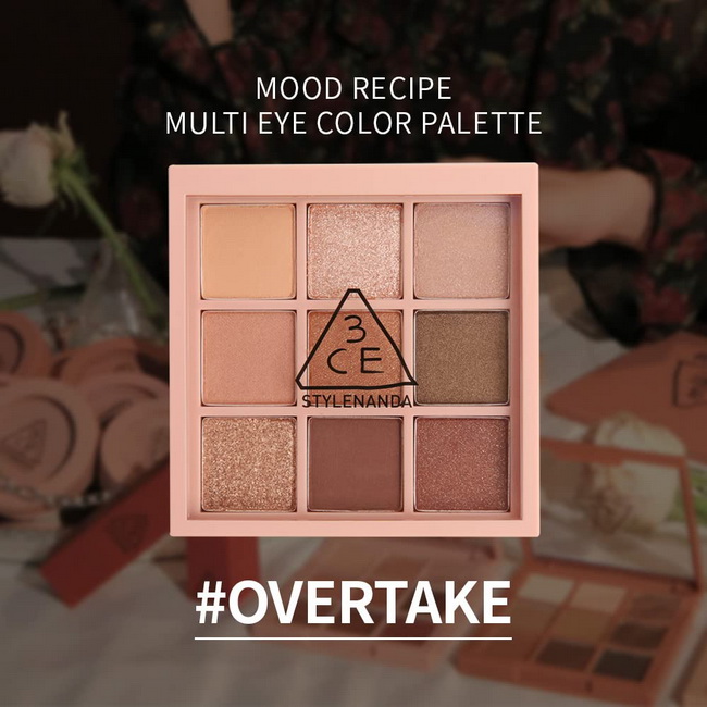 3CE Mood Recipe Multi Eye Color Palette #Overtake พาเลทอายแชโดว์ 9 เฉดสีในตลับเดียว มีทั้งเนื้อแมทและชิมเมอร์ เม็ดสีสวยคมชัด เกลี่ยง่าย ติดทนนาน ช่วยแต่งแต้มสีสันให้เปลือกตาดูสวยโดดเด่น