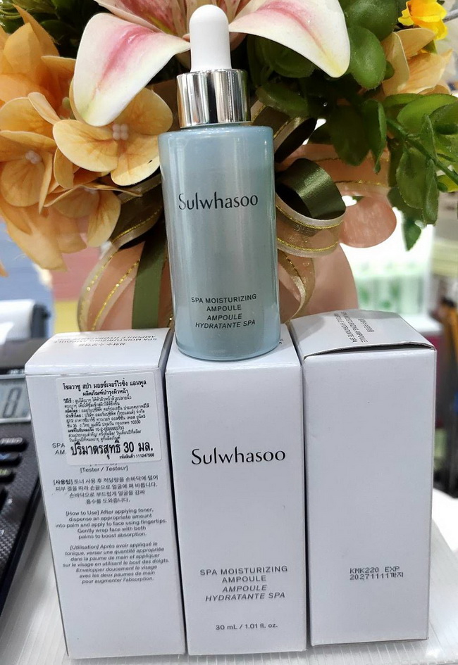 Sulwhasoo Spa Moisturizing Ampoule 30 ml. กล่องเทสเตอร์ สินค้าใหม่ เซรั่มบำรุงผิวเข้มข้นตัวใหม่ล่าสุด แอมพูสูตรสปาเข้มข้น อุดมด้วยมอยเจอร์ไรเซอร์ที่ผิวต้องการ มอบสารอาหารจากสมุนไพรเกาหลี และสารต้านอนุมูลอิสระแก่ผิว พร้อมคืนชีวิตชีวาให้ผิวที่ต้องสูญเสียไปก