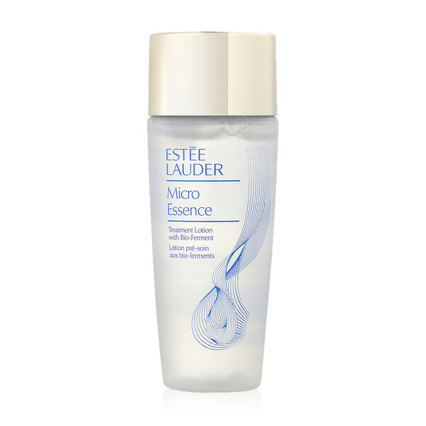 ESTEE LAUDER Micro Essence Treatment Lotion with Bio-Ferment ขนาดทดลอง 30 ml. เอสเซนส์ น้ำตบลดริ้วรอย Micro Essence สูตรไบโอ ให้ผิวอ่อนนุ่มชุ่มชื่นยาวนาน 24 ชั่วโมง เหมาะสำหรับผิวธรรมดา-ผิวแห้งเสริมปราการปกป้องผิว ปลอบประโลม มอบผลลัพธ์ ผิวกระจ่างใสดุจคริส