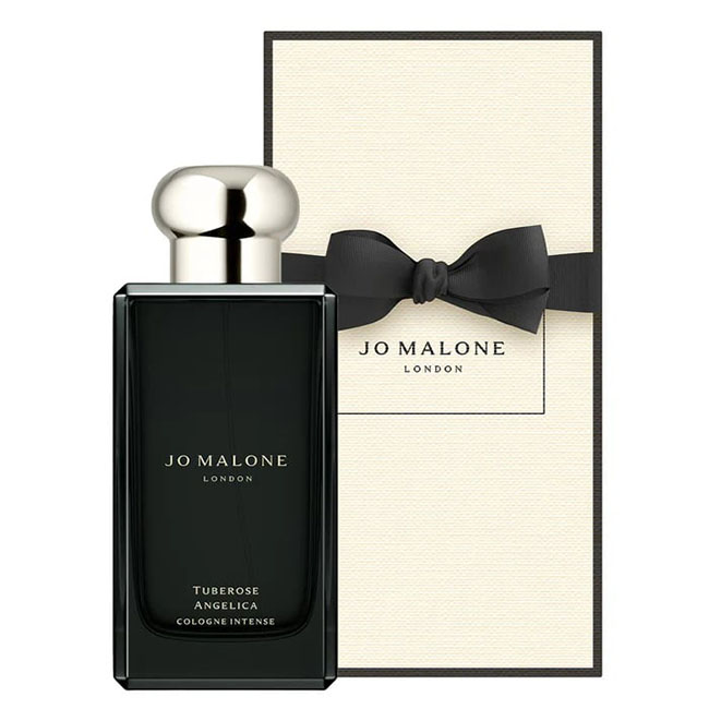 Jo Malone Tuberose Angelica Cologne Intense 100ml (มีกล่อง) โคโลญจน์ยูนิเซ็กส์ เป็นกลิ่นที่ใช้ได้ทั้งชายและหญิง ขวดดำสุดหรู รุ่นใหม่ล่าสุด กลิ่นหอมแนวฟลอรัลวู้ดดี้ เป็นกลิ่นที่หอมมากกกก สดชื่นสุดๆ ฉีดแล้วรู้สึกสวย หวาน ขี้เล่นหน่อยๆ หอมสวยดูแพง หอมละมุนน่