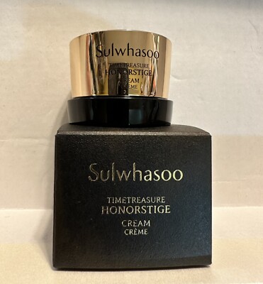 Sulwhasoo Timetreasure Honorstige Cream ขนาดทดลอง 5ml. ที่สุดของสกินแคร์เพื่อผิวดูอ่อนกว่าวัย การันตีผลลัพธ์ความพึงพอใจ ช่วยดูแลทุกสาเหตุแห่งการเกิดริ้วรอยทั้งที่มองเห็นและมองไม่เห็นได้อย่างเต็มประสิทธิภาพ มอบความอ่อนเยาว์ แน่นกระชับ เปล่งประกาย สัมผัสได้