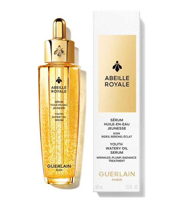 GUERLAIN Abeille Royale Youth Watery Oil Serum 50 ml. การฟื้นฟูอย่างลึกซึ้งตั้งแต่หยดแรกเซรั่มน้ำมัน Youth Watery Oil Serum สูตรใหม่มีพลังในการฟื้นฟูจากน้ำผึ้งจากผึ้งดำสามชนิดที่รวมกันเพื่อมุ่งเป้าไปที่ใจกลางของชั้นหนังกำพร้าและเพิ่มกลไกการฟื้นฟูของผิวหนั