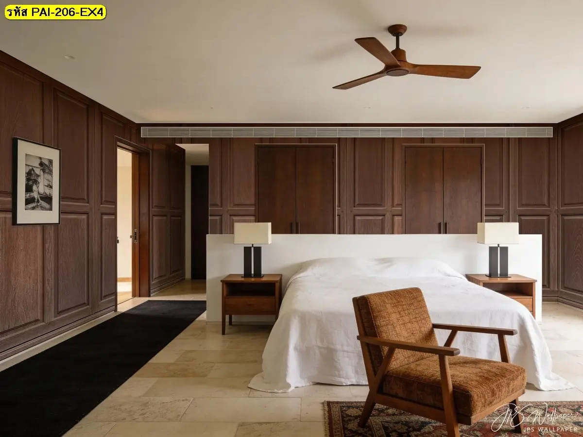 วอลเปเปอร์ลายไม้โทนเข้มสั่งพิมพ์ ภาพแต่งห้องช่วยเพิ่มความเรียบหรูและความสงบให้ห้องนอน