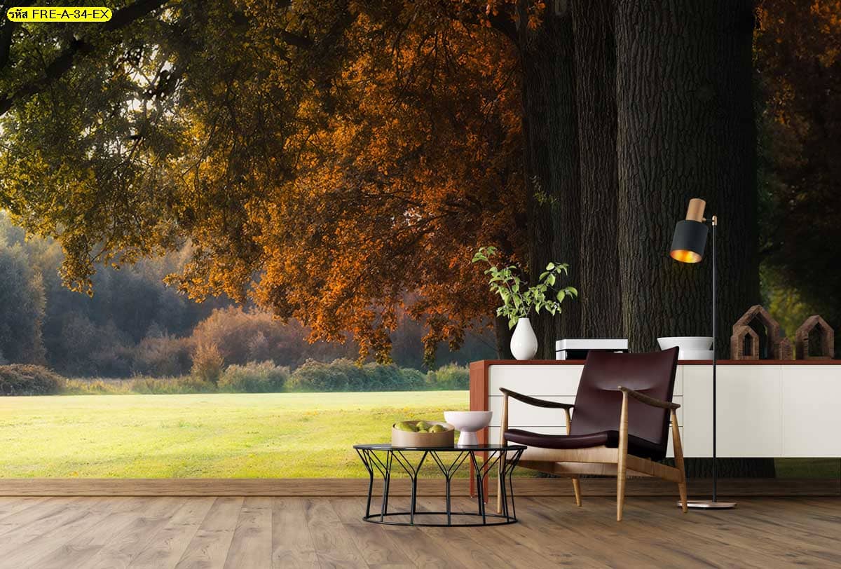 วอลเปเปอร์ต้นไม้ใบไม้สีส้ม เพิ่มบรรยากาศอบอุ่นให้ผนังห้อง ดูนุ่มลึกและมีเอกลักษณ์