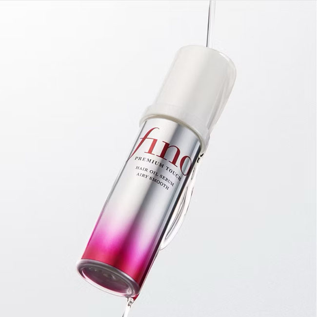 Shiseido Fino Premium Touch Essence Hair Oil Serum Airy Smooth 70ml. เซรั่มบำรุงผมแบบไม่ต้องล้างออก สูตรใหม่ Airy Smooth เพื่อผมเรียบลื่น ที่ยังคงประสิทธิภาพและกลิ่นหอมของ Fino Hair Oil แต่ให้ความเบากว่ารุ่นแรก สร้างผลลัพธ์เคลือบเงาที่ละเอียดอ่อน เนื้อเซร