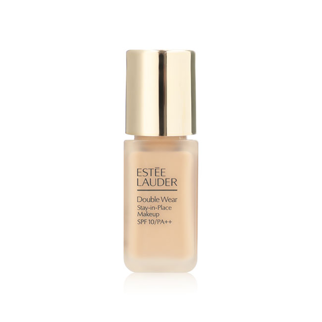 Estee Lauder Double Wear Stay-in-Place Makeup SPF 10/PA++ ขนาดทดลอง 5ml. (New Formula) รองพื้นลองแวร์สูตรใหม่ เนื้อแมตต์มิติใหม่ เป็นทั้งเมคอัพและสกินแคร์ในขวดเดียว ฟินิชแมตต์แบบมีมิติ เบาสบายผิวยิ่งกว่าเดิมเนื้อรองพื้นเหลวขึ้น เกลี่ยง่าย มอบการปกปิดระดั