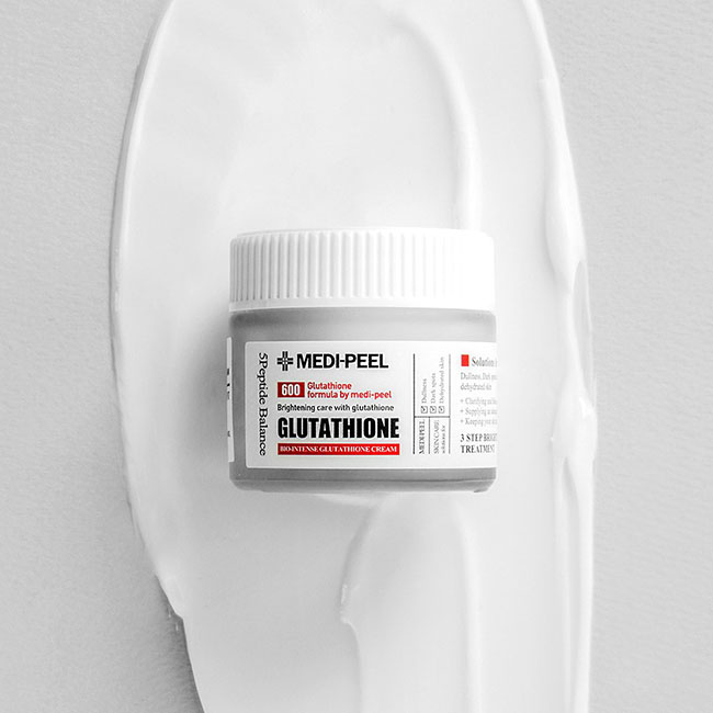 MEDI-PEEL Bio Intense Glutathione White Cream 50 g ครีมบำรุงผิว จากเมดิ-พีล อุดมด้วยกลูตาไธโอน และไนอาซินาไมด์ ช่วยลดเลือนจุดด่างดำ ฝ้า กระ พร้อมเติมความชุ่มชื้น และปรับผิวให้กระจ่างใส สุขภาพดี