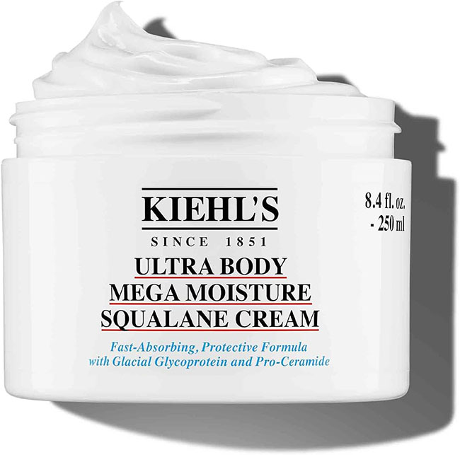 Kiehl's Ultra Body Mega Moisture Balance Cream 250 ml. ครีมบำรุงผิวกายสูตรเข้มข้น ซึมไว สบายผิว กู้ผิวแห้งแตก ให้กลับมาเนียนนุ่ม ชุ่มชื้น ทดสอบแล้วว่าเหมาะสำหรับผิวแห้งบอบบางและมีแนวโนมระคายเคืองง่าย ผสานพลังของส่วนผสมที่มอบความชุ่มชื้นอย่างลํ้าลึกแล