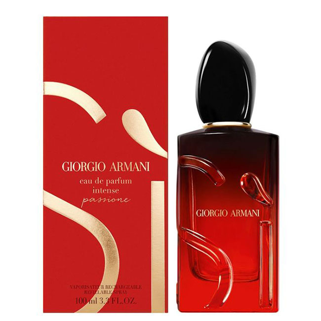 Giorgio Armani Si Passione Intense Eau de Parfum Natural Spray 100 ml. น้ำหอมบทใหม่อันเข้มข้นของ SI PASSIONE กลิ่นหอมที่เย้ายวนใจ โทนฟลอรัล-แอมเบอร์ วู้ดดี้ เป็นน้ำหอมแท้ที่พัฒนาต่อยอดจากรุ่น Si Passione ยอดนิยม โดยเน้นความเข้มข้น เย้ายว