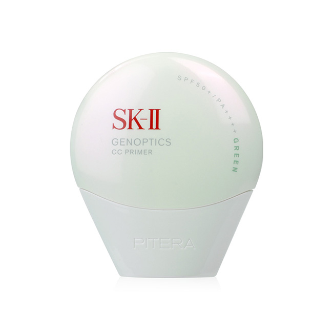 SK-II Genoptics CC Cream SPF50+/PA++++ Green 30g. เนื้อสีเขียว ซีซี ไพรเมอร์ 5 in 1 ตัวใหม่จากกลุ่มผลิตภัณฑ์ผิวขาวกระจ่างใสอันดับ 1 ของเอสเค-ทูสูตรใหม่พัฒนาต่อยอดจากกลุ่ม GenOptics เป็นมากกว่าครีมกันแดด มอบ 5 คุณประโยชน์เพื่อผิวเปล่งประกายตลอดวันใน 1 ขั้น