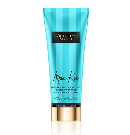 Victoria's Secret Aqua Kiss Fragrant Hand & Body Cream 200ml. บอดี้ครีมน้ำหอมสูตรบำรุงเข้มข้น กลิ่นหอมเย็นของดอกฟรีเซีย ผสมกับกลิ่นหอมสดชื่นของดอกเดซี่ เป็นกลิ่นหอมใหม่ ที่น่าลองมากๆคะ