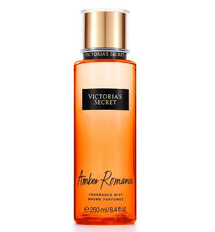 Victoria's Secret Amber Romance Fragrance Mist 250 ml. *แพคเกจใหม่ 2016* สเปร์ยน้ำหอมให้กลิ่นติดทนนาน 7-12 ชั่วโมง กลิ่นนี้จะเป็นกลิ่นหอมอ่อนๆของดอกไม้ ผสมกับกลิ่นวนิลานุ่มละมุนอันโดดเด่น ได้กลิ่นแล้วชวนให้อยู่ใกล้ เหมาะกับสาวๆที่ไม่ชอบกล