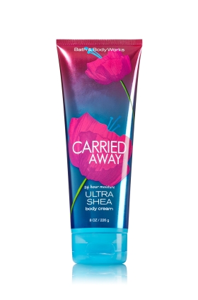 Bath & Body Works Carried Away 24 Hour Moisture Ultra Shea Body Cream 226g. ครีมบำรุงผิวสุดเข้มข้น มีกลิ่นหอมติดทนนาน กลิ่นหอมหวานแบบสดใสของหมู่มวลผลไม้และดอกไม้นานาพันธุ์ ให้ความรู้สึกเหมือนขนมหวาน เยลลี่ หอมเย็นๆน่าหม่ำค่ะ