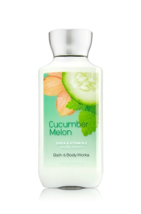 Bath & Body Works Cucumber Melon Shea & Vitamin E Body Lotion 236 ml. โลชั่นบำรุงผิวสุดพิเศษ กลิ่นนี้จะหอมออกแตงกวาผสมเมลอนค่ะ เป็นกลิ่นแนวสดชื่น หอมอ่อนๆ ใช้ได้ทั้งชายและหญิง