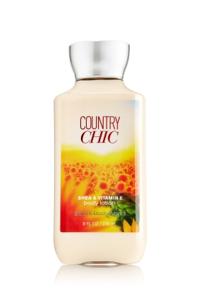 Bath & Body Works Country Chic Shea & Vitamin E Body Lotion 236 ml. โลชั่นบำรุงผิวสุดพิเศษ กลิ่นหอมจากผลมะนาว ดอกไม้ป่า ในฤดูใบไม้ผลิ ให้ความรู้สึกสดชื่นเป็นธรรมชาติ เหมือนเราได้ท่องไปในชนบทของอเมริกาเลยคะ 