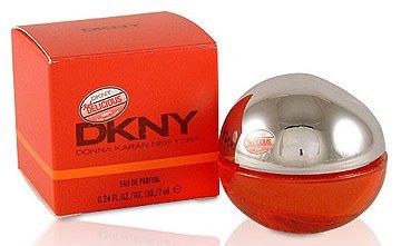 DKNY Red Delicious for Women 7ml กลิ่นสดชื่นหวานซ่อนเปรี้ยวชวนค้นหาแรงดึงดูดใหม่จาก DKNY ขวดทรงแอปเปิ้ลแดงน่ารักน่าสะสม กลิ่นหอมสดชื่นที่นำกลิ่นของลิ้นจี่ ราสเบอรรี่แดง แอปเปิ้ลแดง กุหลาบป่า เมล็ดวนิลา ให้กลิ่นหอมสุดยอดแห่งความสดชื่นสุดเซ็กซี่