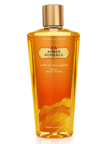  Victoria's Secret Amber Romance Daily Body Wash 250 ml. *รุ่น Fantasies กลิ่นนี้จะเป็นกลิ่นหอมอ่อนๆของดอกไม้ ผสมกับกลิ่นวนิลานุ่มละมุนอันโดดเด่น ได้กลิ่นแล้วชวนให้อยู่ใกล้ เหมาะกับสาวๆที่ไม่ชอบกลิ่นฉุนมากนั