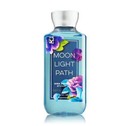 Bath & Body Works Moonlight Path Shea & Vitamin E Shower Gel 295ml. เจลอาบน้ำ กลิ่นนี้จะอ่อนๆ ละมุนๆ เบาๆ เหมือนกลิ่นครีมอ่อนๆ ธรรมชาติ เหมาะสำหรับคนที่ไม่ชอบกลิ่นฉุน แต่ต้องการให้กลิ่นติดทนค่ะ