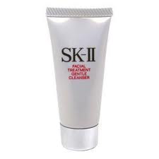 SK-II Facial Treatment Gentle Cleanser 20 g. ครีมโฟมที่มีเนื้อฟองนุ่มละเอียด ช่วยขจัดความสกปรกและเซลล์ผิวที่เสื่อมสภาพออกอย่างอ่อนโยน และคราบเครื่องสำอางค์ที่หลงเหลือได้อย่างหมดจด มีส่วนผสมของกรดอะมีโนทำให้ผิวชุ่มชื้น พร้อมปรับสภาพผิวที่สมบู