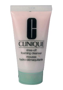 CLINIQUE Rinse-Off Foaming Cleanser Mousse 30 ml. ครีมโฟมสูตรเข้มข้นทำความสะอาดผิวหน้า ล้างเครื่องสำอางที่ติดทนนานออกได้อย่างรวดเร็วแต่อ่อนโยน และให้ผลที่ดียิ่ง เหมาะสำหรับผิวผสมค่อนข้างแห้งและผิวผสมค่อนข้างมัน มีส่วนผสมของคาร์โมมาย ช่วยทำให้ผ