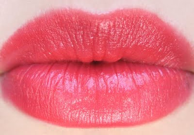 ** พร้อมส่ง ** NYX Round lipstick LSS599 Fire