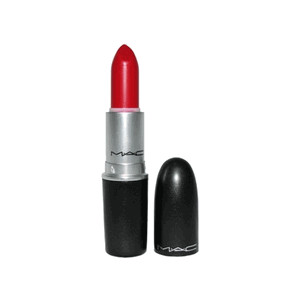 MAC Satin Lipstick #M.A.C Red โทนสีแดงสดร้อนแรง ลิปสติกที่มอบลุคสวยเบาๆ และแสนเซ็กซี่ เนื้อลิปสติกบางเบานุ่มสบายผิว ทาง่ายไม่แห้งเป็นขุย เติมมอยเจอร์ไรเซอร์ตลอดทั้งวัน