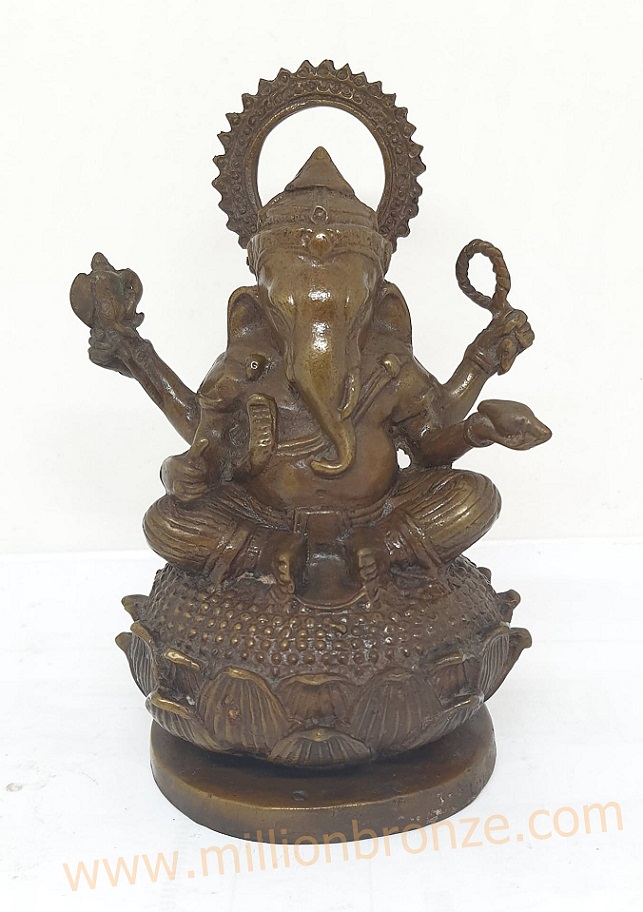 PT003 พระพิฆเนศวรนั่งบัว เนื้อทองเหลือง Brass Ganesh