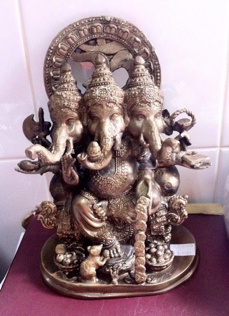 PT008 พระพิฆเนศวรนั่ง 3 เศียร เนื้อทองเหลือง Brass Ganesh