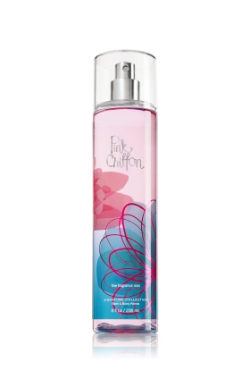 Bath & Body Works Pink Chiffon Fine Fragrance Mist 236 ml. สเปร์ยน้ำหอมที่ให้กลิ่นติดกายตลอดวัน กลิ่นหอมใหม่ที่หอมมากๆ กลิ่นของผลแพร ผสมกับกลิ่นของกล้วยไม้ กลิ่นวนิลานุ่มๆ และกลิ่น Chiffon Musk ผสมผสานกลิ่นได้หอมหวานลงตัวสุดๆคะ