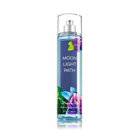 Bath & Body Works Moonlight Path Fine Fragrance Mist 236 ml. สเปร์ยน้ำหอมที่ให้กลิ่นติดกายตลอดวัน กลิ่นนี้จะอ่อนๆ ละมุนๆ เบาๆ เหมือนกลิ่นครีมอ่อนๆ ธรรมชาติค่ะ เหมาะสำหรับคนที่ไม่ชอบกลิ่นฉุน แต่ต้องการให้กลิ่นติดทนค่ะ