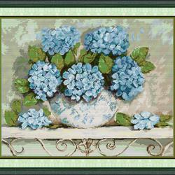 Blue flower vase (พิมพ์ลาย)