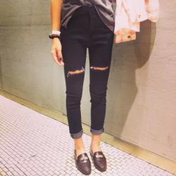 JEANS  กางเกงยีนส์สกินนี่แฟชั่น สำหรับผู้หญิงลุคเซอร์ๆ skinny  dark  denim  jeans  korean  fashion  