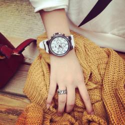 WATCH  นาฬิกาข้อมือแฟชั่น นาฬิการุ่นคลาสสิกผู้หญิงแฟชั่น สินค้าแฟชั่นสำหรับผู้หญิง สไตล์เกาหลี สไตล์ญี่ปุ่น ฮาราจูกุแฟชั่น 