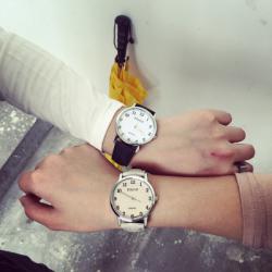 WATCH  CLASSIC  FASHION  นาฬิกาข้อมือแฟชั่น นาฬิการุ่นคลาสสิกผู้หญิงแฟชั่น สินค้าแฟชั่นสำหรับผู้หญิง สไตล์เกาหลี สไตล์ญี่ปุ่น ฮาราจูกุแฟชั่น 