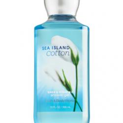 **พร้อมส่ง**Bath& Body Works Sea Island Cotton Shea & Vitamin E Shower Gel 295ml. เจลอาบน้ำกลิ่นหอมติดกายนานตลอดวัน กลิ่นนี้จะมีความหอมสะอาดอ่อนๆ แบ้วๆ ใสๆ คล้ายกลิ่นแป้งเด็กค่ะ ใครได้กลิ่นก็อยากอยู่ใกล้ๆ