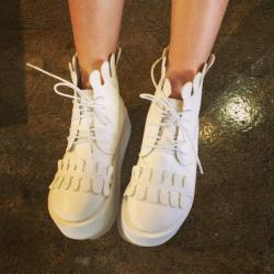 SHOES รองเท้าผ้าใบ คัทชูผู้หญิงแฟชั่น รองเท้าลำลอง รองเท้าส้นสูงผู้หญิงแฟชั่น เกาหลี ญี่ปุ่น คอลเลคชั่น ออทั่ม วินเทอร์