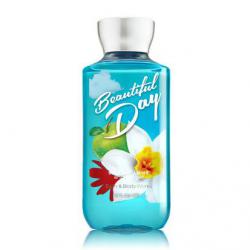 **พร้อมส่ง**Bath & Body Works Beautiful Day Shea & Vitamin E Shower Gel 295ml. เจลอาบน้ำกลิ่นหอมติดกายนานตลอดวัน กลิ่นนี้ให้กลิ่นหอมสดชื่นของแอปเปิ้ลผสมกับกลิ่นของดอกเดซี่ หอมน่ารักๆ กลิ่นคล้ายๆน้ำหอมของ DKNY แอปเปิ้ลเขียวเลยคะ