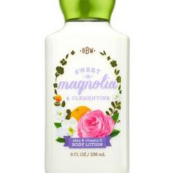 Bath & Body Works Sweet Magnolia & Clementine Shea & Vitamin E Body Lotion 236 ml. โลชั่นบำรุงผิวสุดพิเศษ กลิ่นหอมหวานของดอกมะลิและลิลลี่ ผสมกลิ่นลูกแพร์และแบลคครอเรนท์คะ